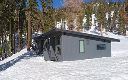 Image of cabins at Frog Lake